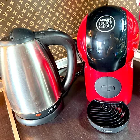 Next To Center ソフィア