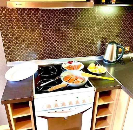 Next To Center * ソフィア