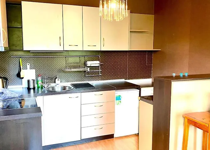 Next To Center アパート *