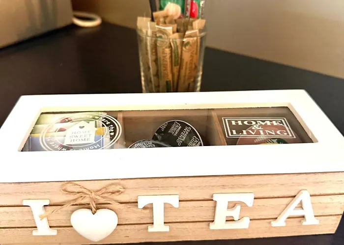 Next To Center アパート *