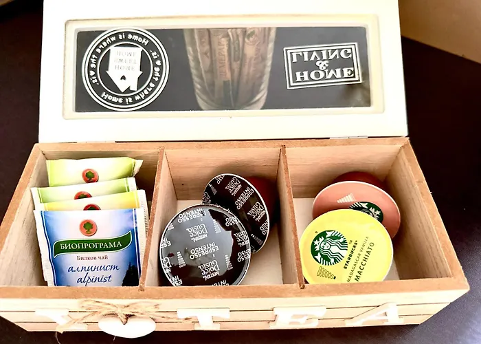 Next To Center * ソフィア