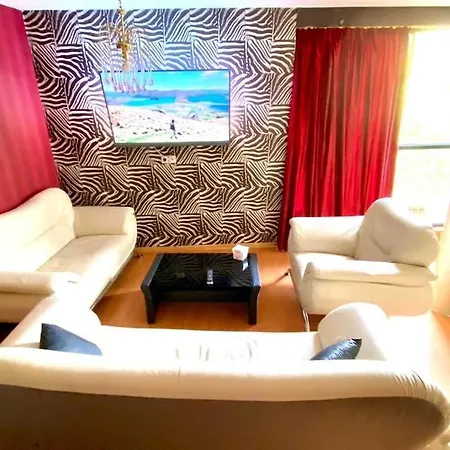 Next To Center Apartman