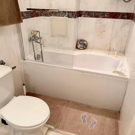 Next To Center Apartman