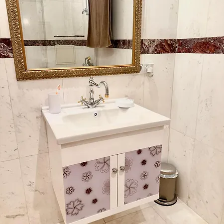 דירה Next To Center *